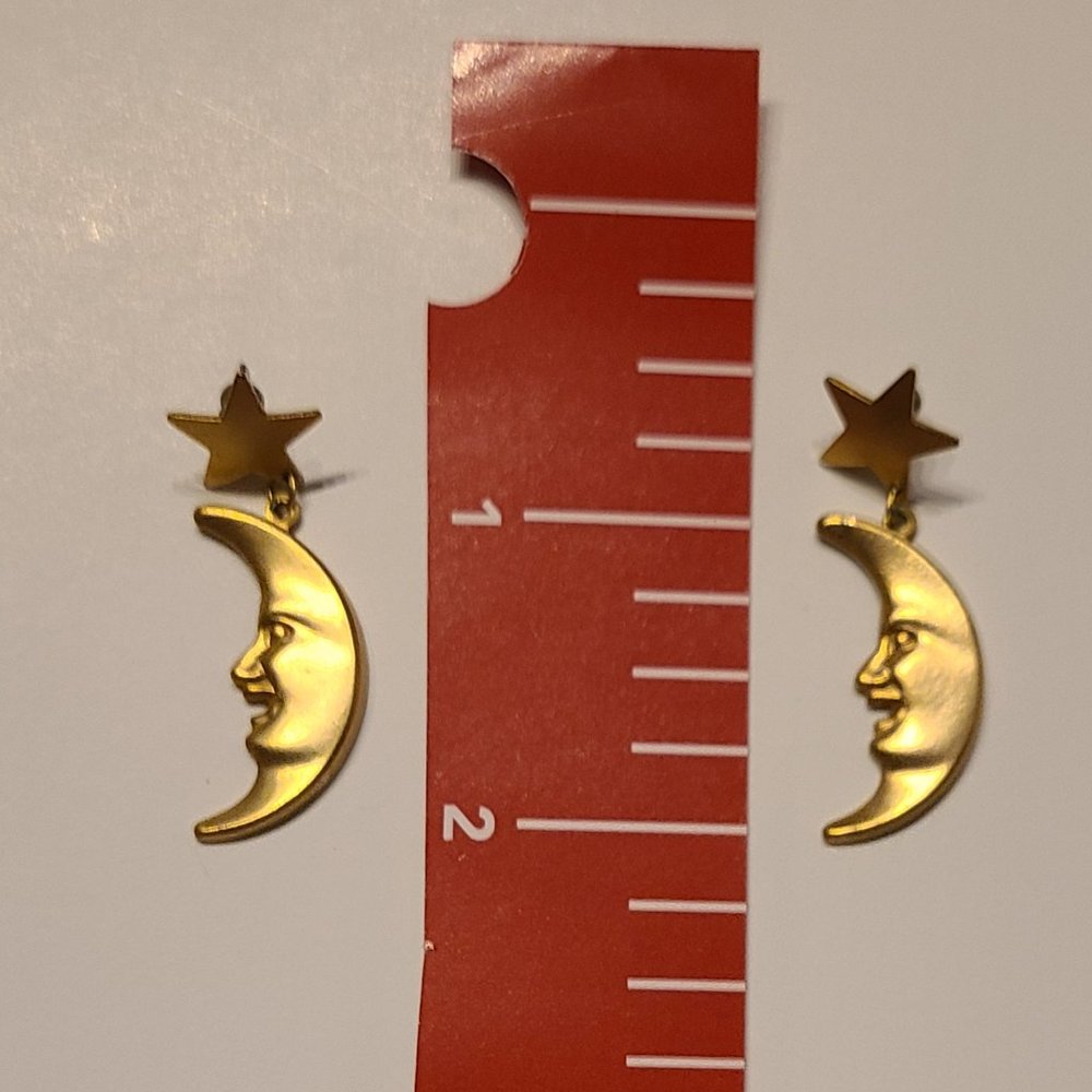 **4/$13** Contempo Design Earrings - Picture 4 of 6